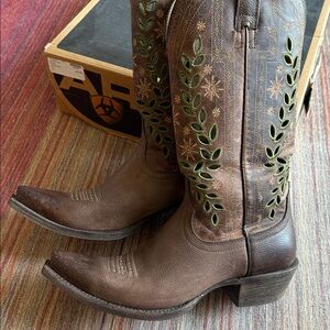 Ariat Women's Brown Leather Western Boots 8.5